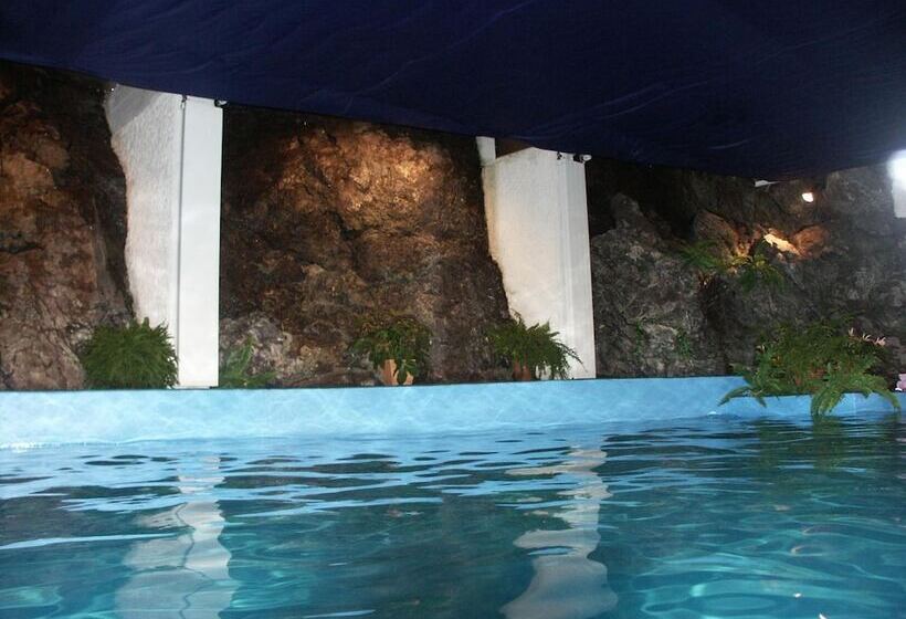 Отель Edelstein