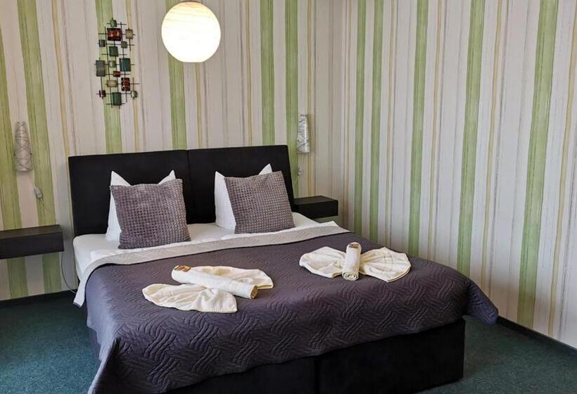 酒店 Gäste Und Seminarhaus Uckerwelle