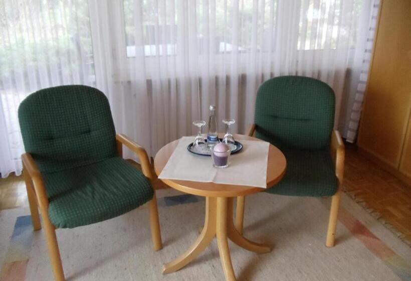 ホテル Restaurant Weisbrod