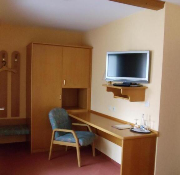 ホテル Restaurant Weisbrod