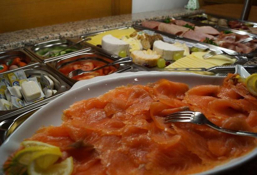 ホテル St.martiner Castell