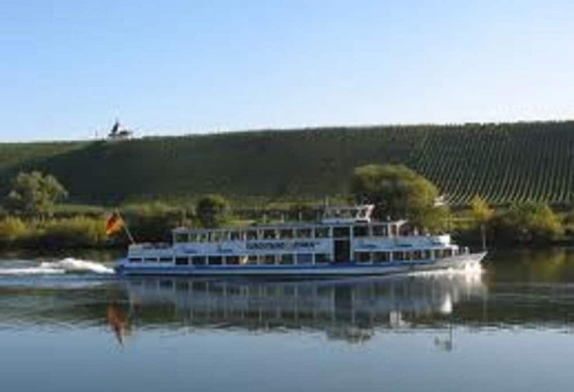 בית מלון כפרי Weinhaus Weis