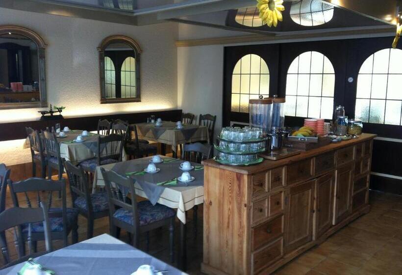 Tauberhotel Kette