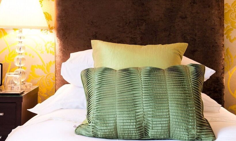 مبيت وإفطار Willow Cottage