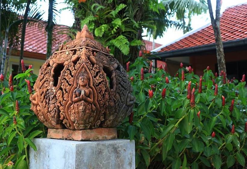 هتل Royal Lee Resort & Spa