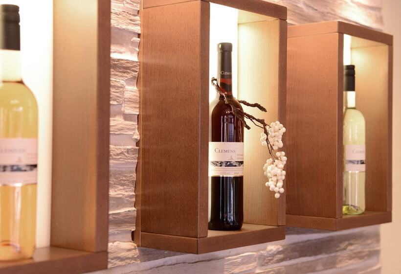 هتل Weinhaus Grafen