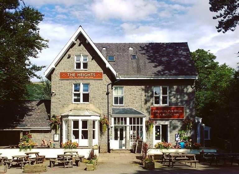 旅馆 The Heights Bunkhouse