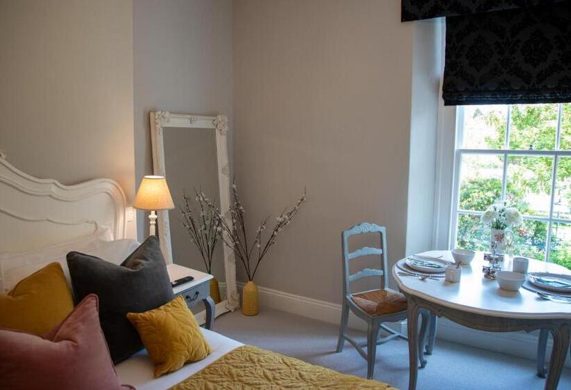 Apple Tree Bed And Breakfast