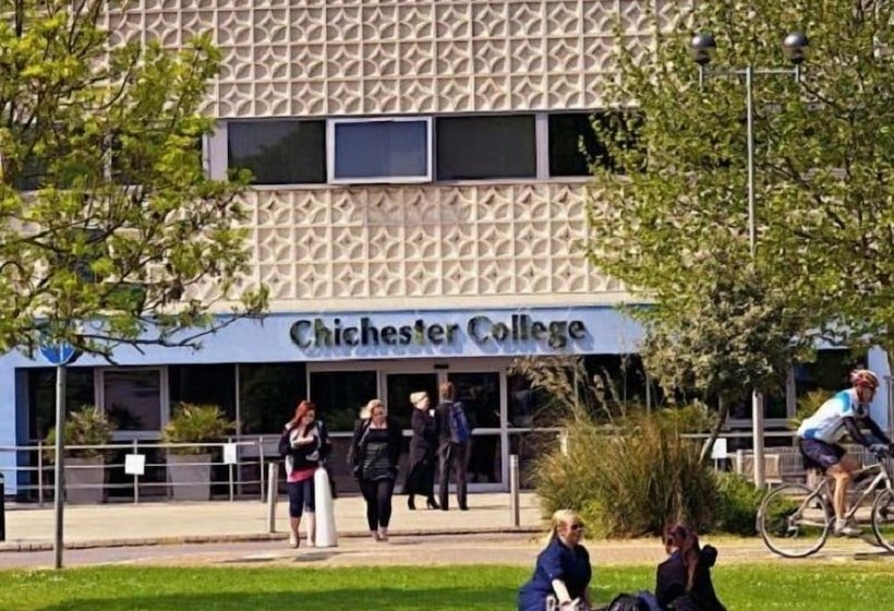 Bed and Breakfast Brinsbury Campus Chichester College