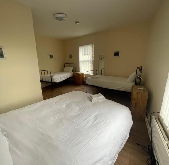 住宿加早餐  Mersey View Hotel & Pub
