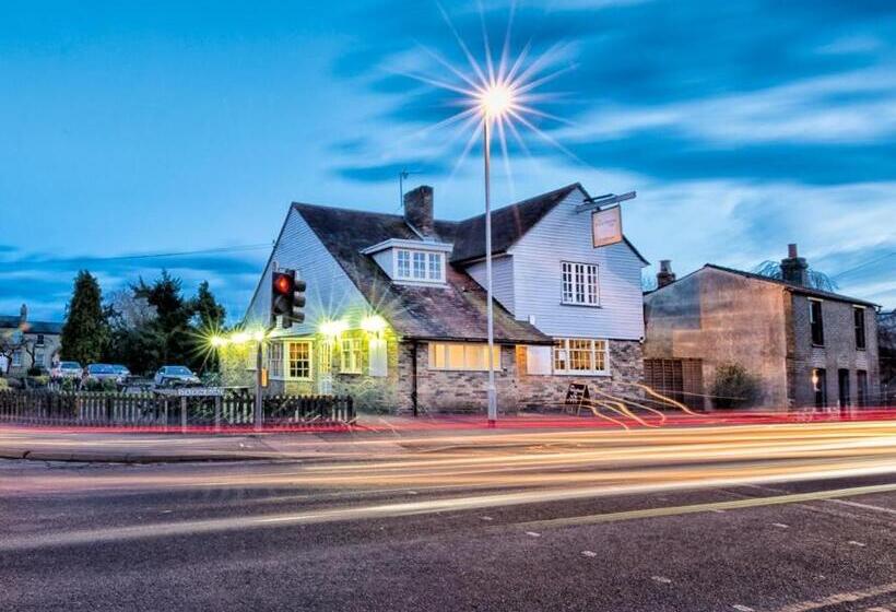 تختخواب و صبحانه The Porterhouse