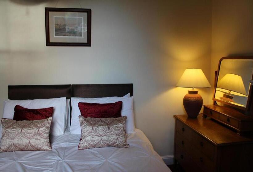 Brackness House Luxury B&b