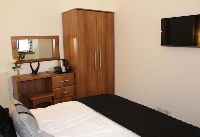 Brackness House Luxury B&b