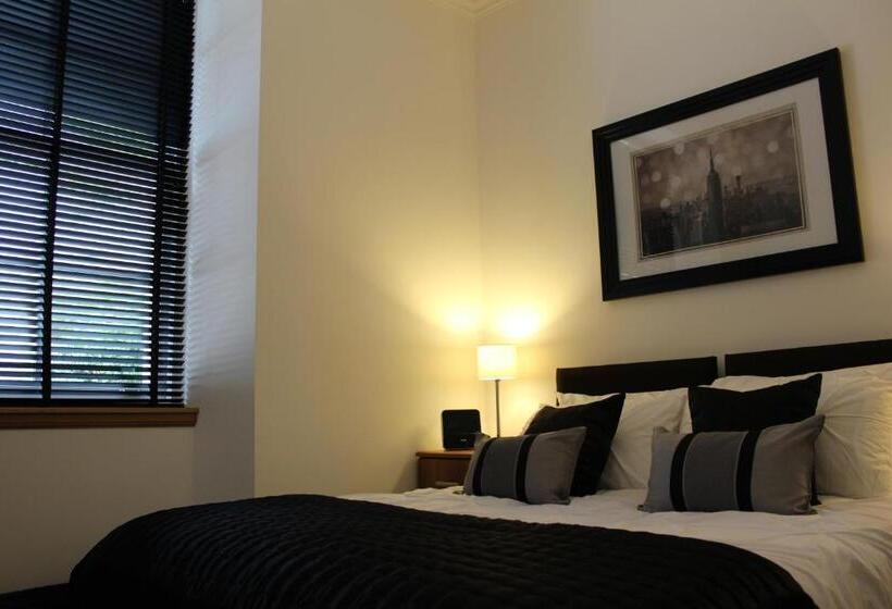 Brackness House Luxury B&b