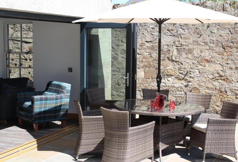 Brackness House Luxury B&b