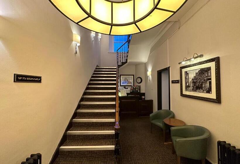 Hotel The Guildhall And Linen Exchange Wetherspoon