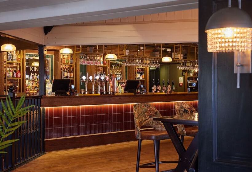 فندق The Kings Head Wroxham By Greene King Inns