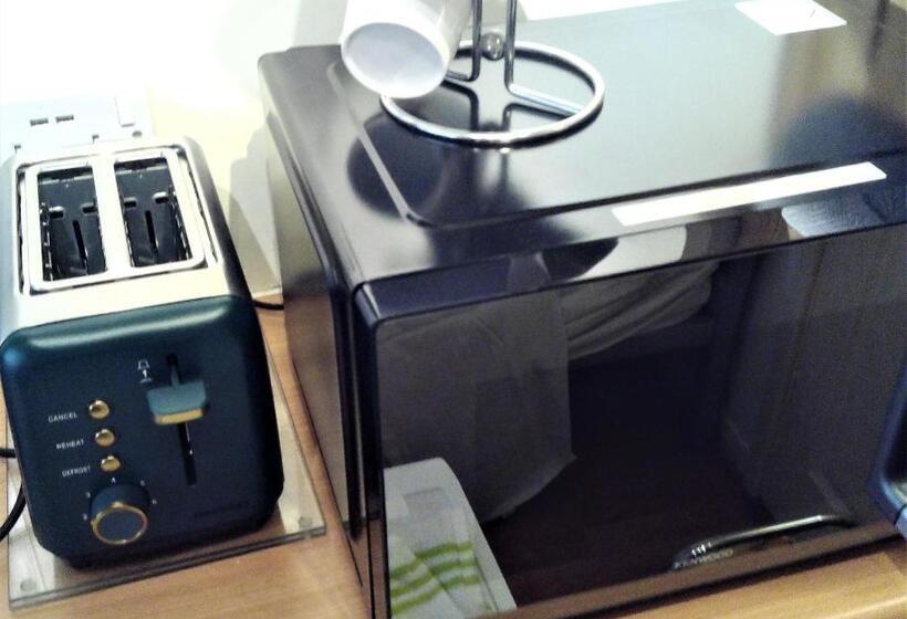 Mike & Carolyn Ball B&b