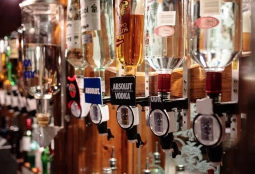 Walsh S Hotel And Apartments