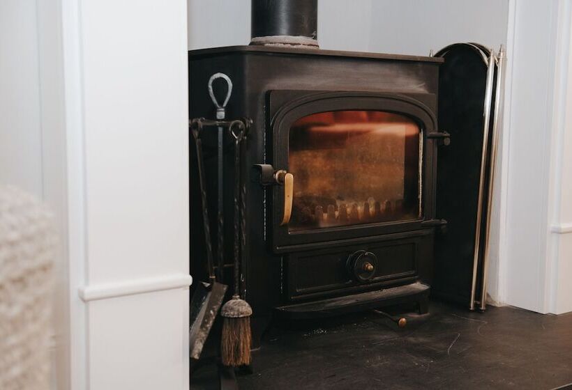 مبيت وإفطار Eastfield Lodge