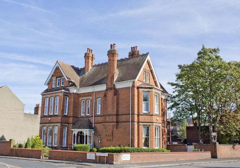 Bed and Breakfast Holywell House
