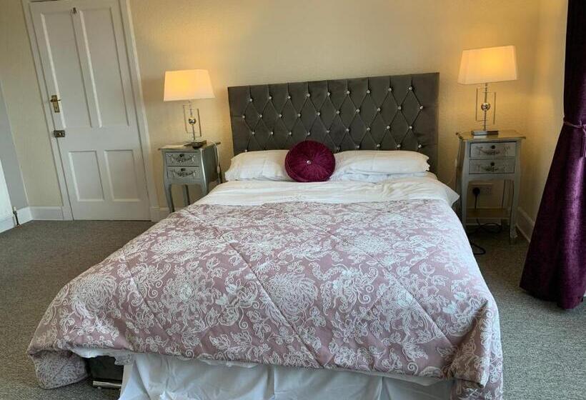 تختخواب و صبحانه Room Only At Wetherby Nairn