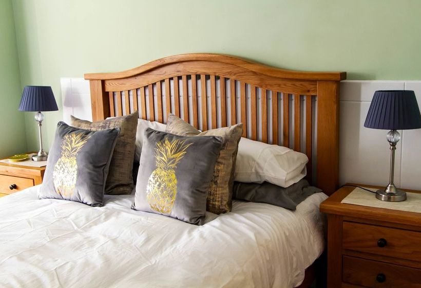 تختخواب و صبحانه The Bay