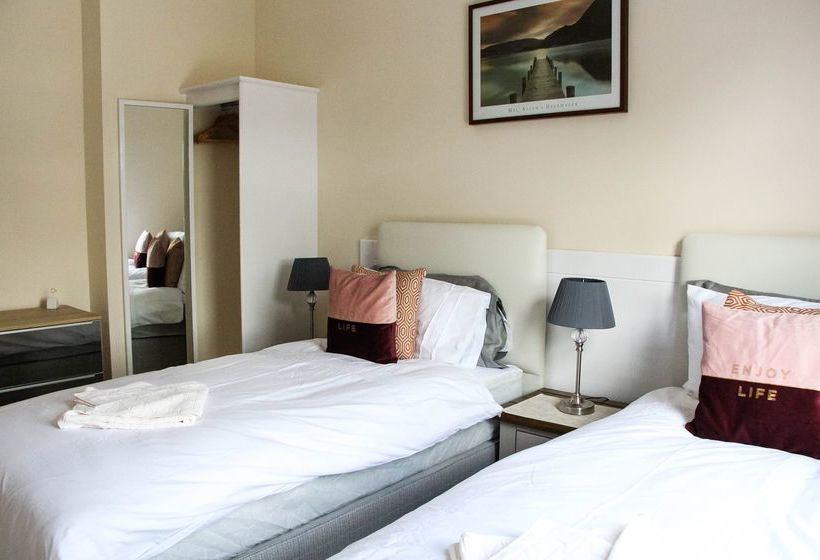 تختخواب و صبحانه The Bay