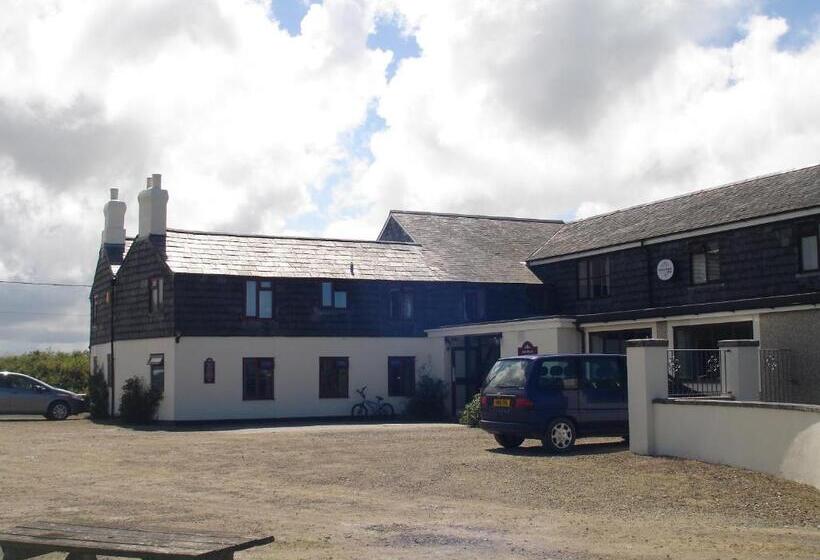 ベッドアンドブレックファースト The Poldark Inn