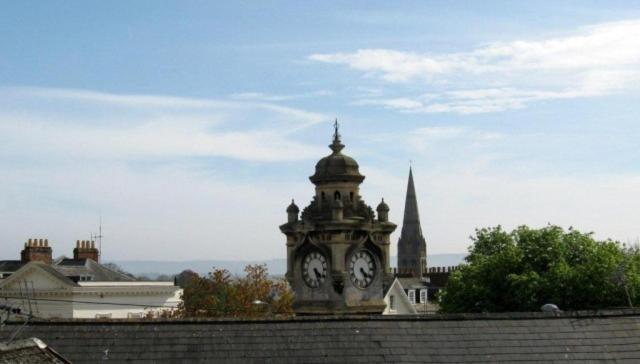 مبيت وإفطار Woodbine Guest Accommodation