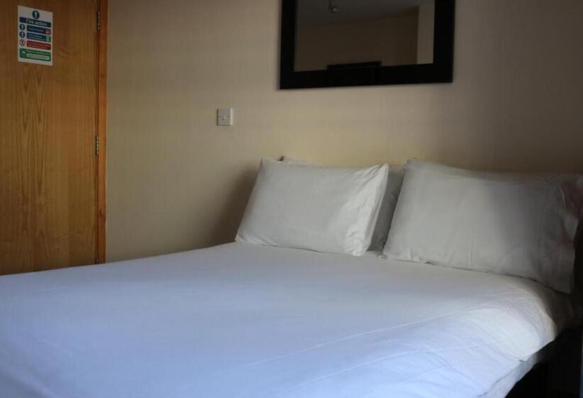 هتل Lower Turks Head