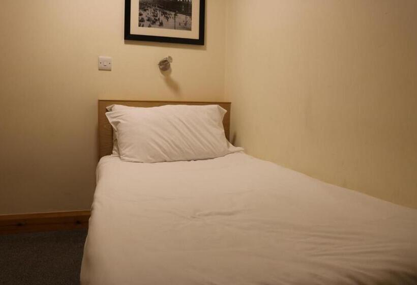 هتل Lower Turks Head