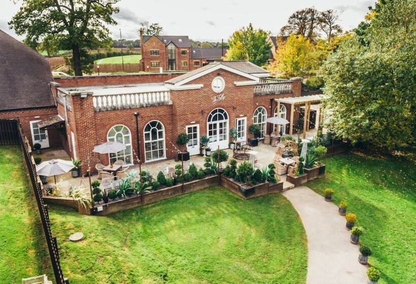 ホテル The Farmhouse