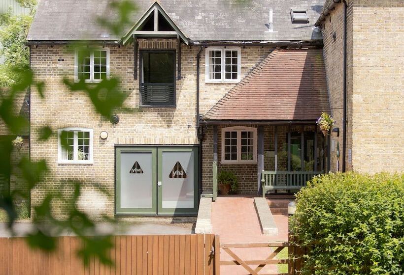 Yha Medway   Hostel