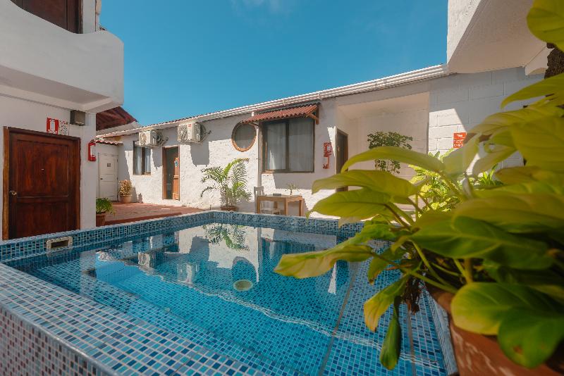 هاستل Hostal North Seymour