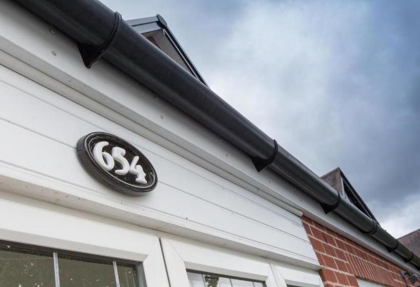 تختخواب و صبحانه Station Approach