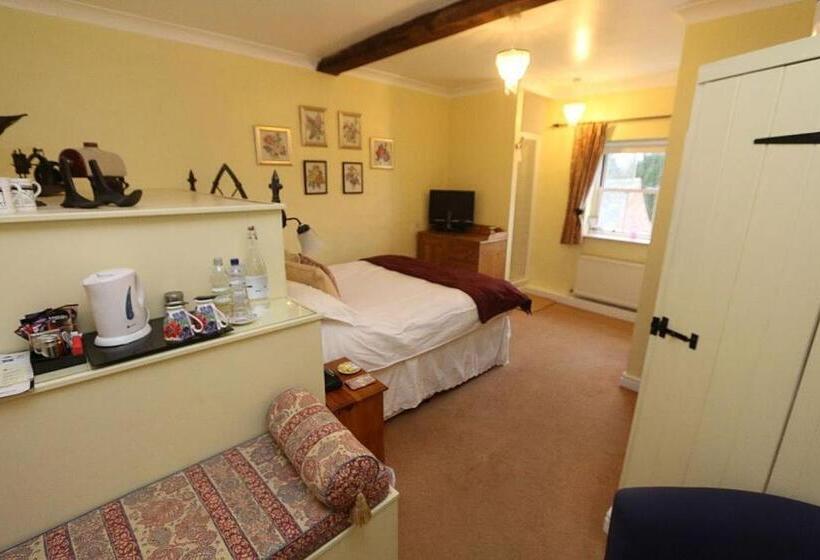 민박 Ternhill Farm House   5 Star Guest Accommodation With Optional Award Winning Breakfast