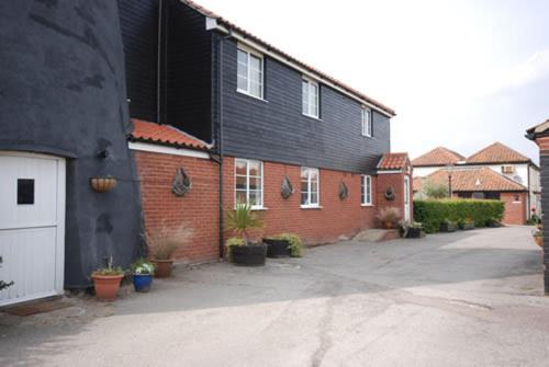 مبيت وإفطار Yaxham Mill