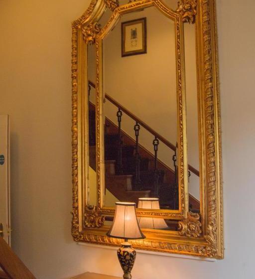 فندق Aylestone Court