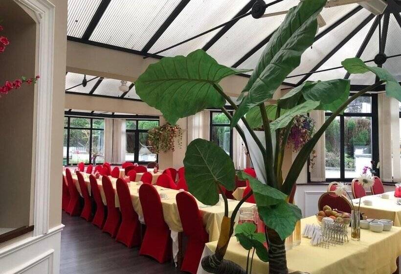 בית מלון כפרי Kensington