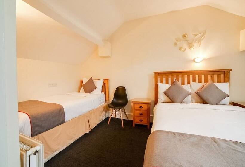 فندق Station Road Inn