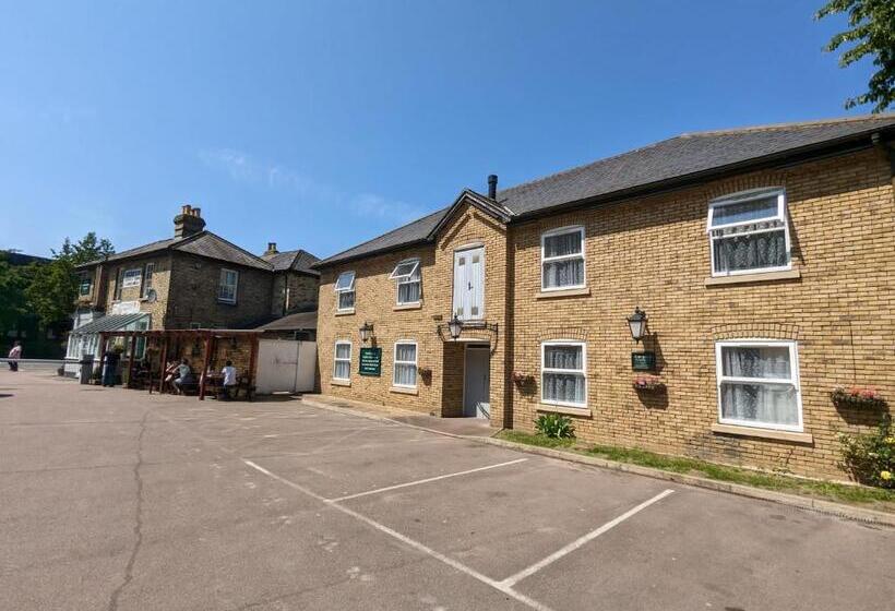 בית מלון כפרי The Earl Of Derby