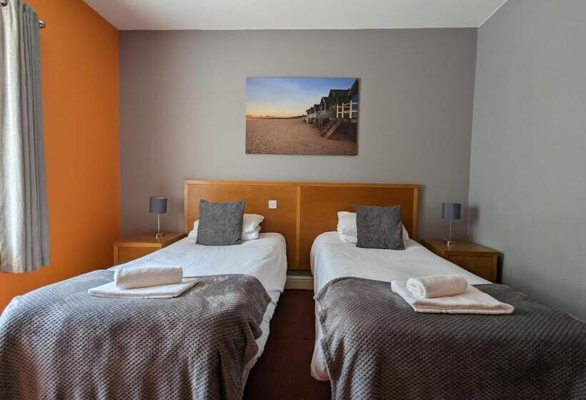 בית מלון כפרי The Earl Of Derby