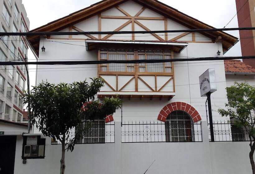 هاستل Heritage Inn