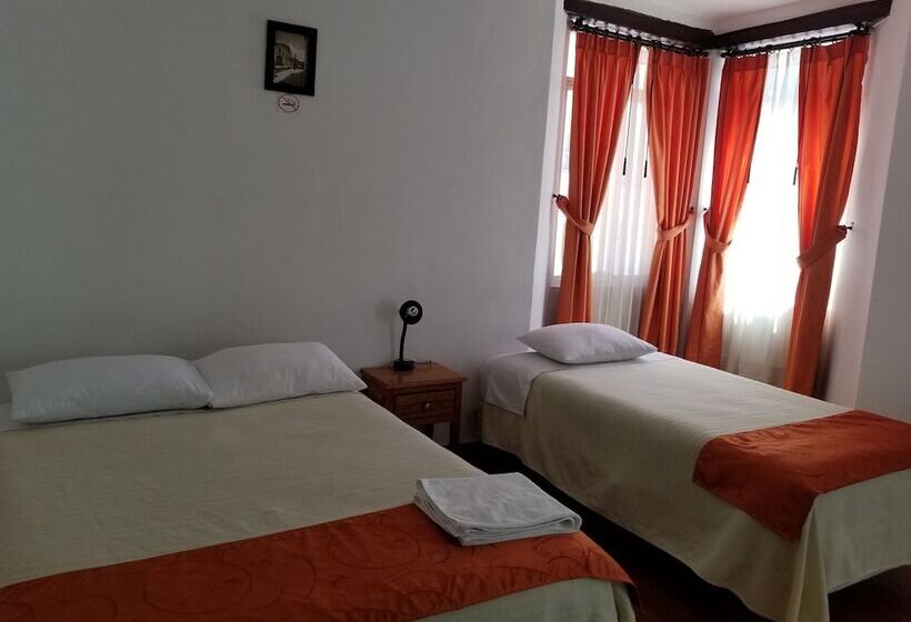 هاستل Heritage Inn