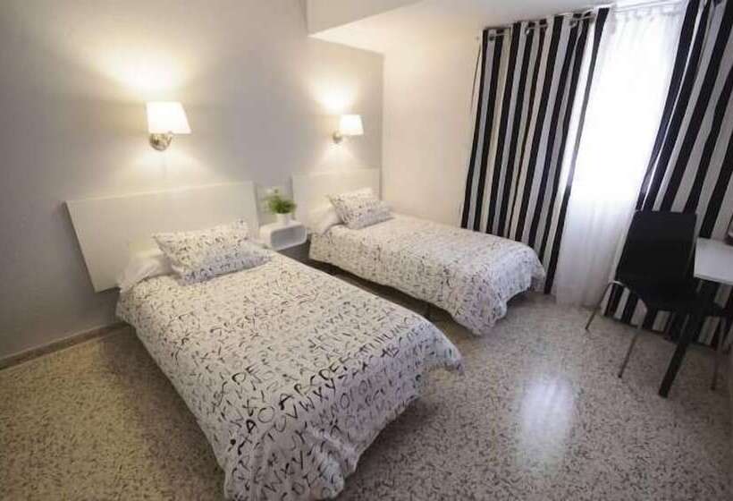 هاستل Hostal On Dormire Valencia