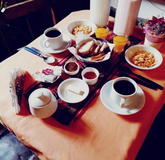 هاستل Hostal Rustyk