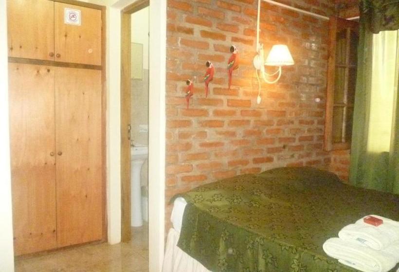 هاستل Residencial Azaleas Place Guest House