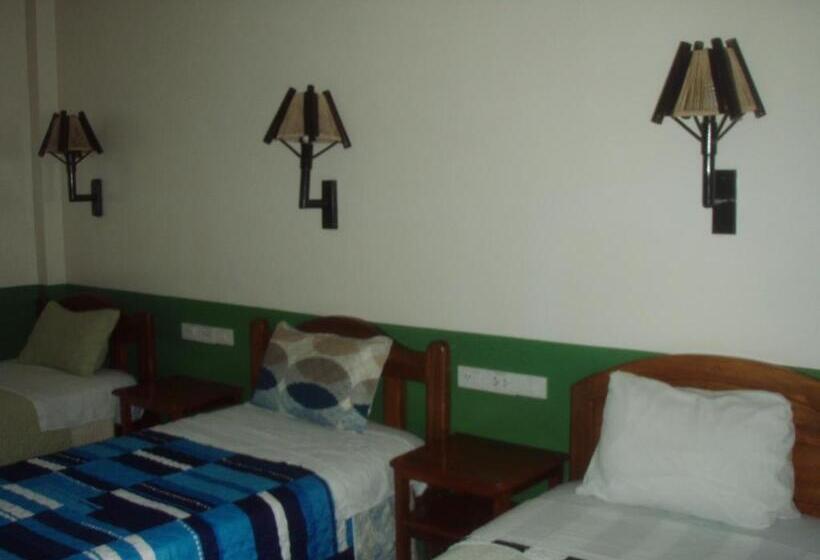 مبيت وإفطار Hostal Limoncocha
