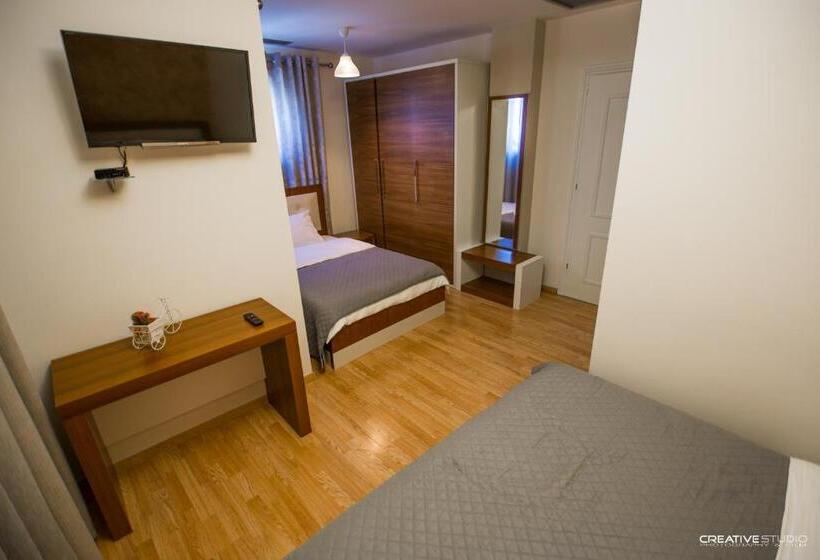 בית מלון כפרי Flamingo